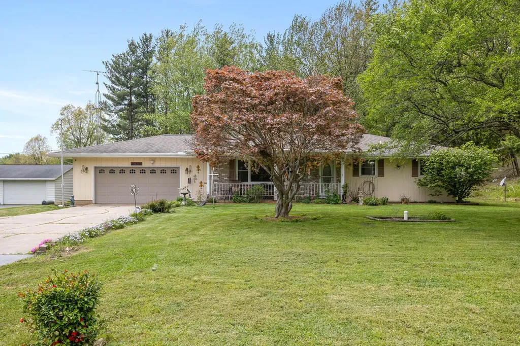 14135 Helmer Road S Battle Creek City MI 49015