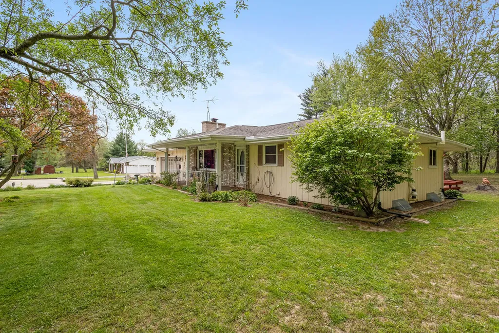 14135 Helmer Road S Battle Creek City MI 49015