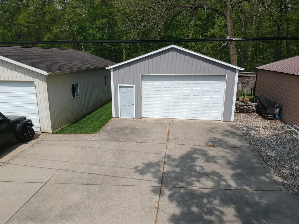 11287 Ullrey Drive Brady Township MI 49097
