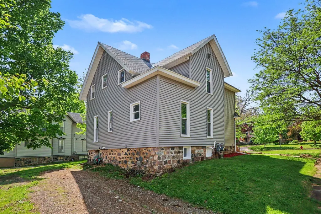 114 Irwin Avenue Albion City MI 49224