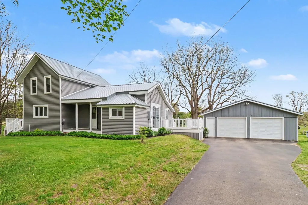 6975 S Clark Road Maple Grove Township MI 49073
