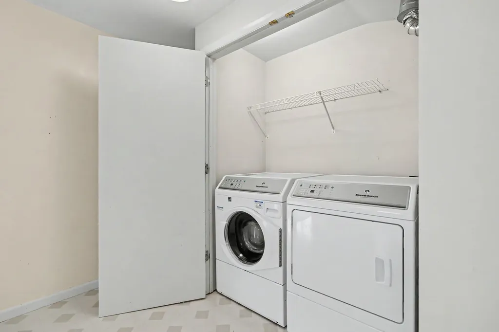 6975 S Clark Road Maple Grove Township MI 49073
