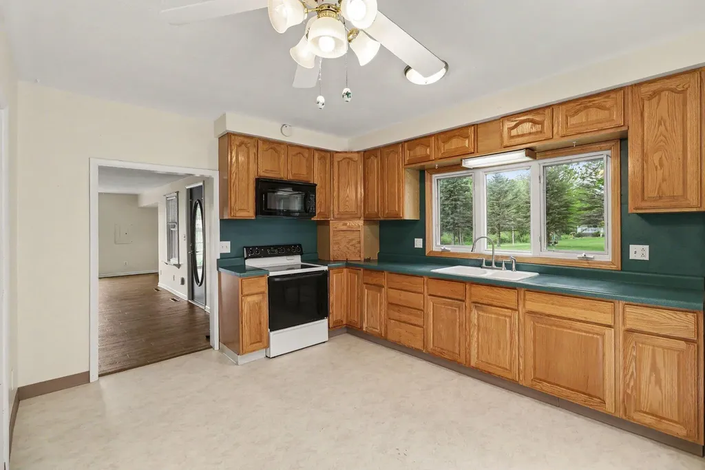 6975 S Clark Road Maple Grove Township MI 49073