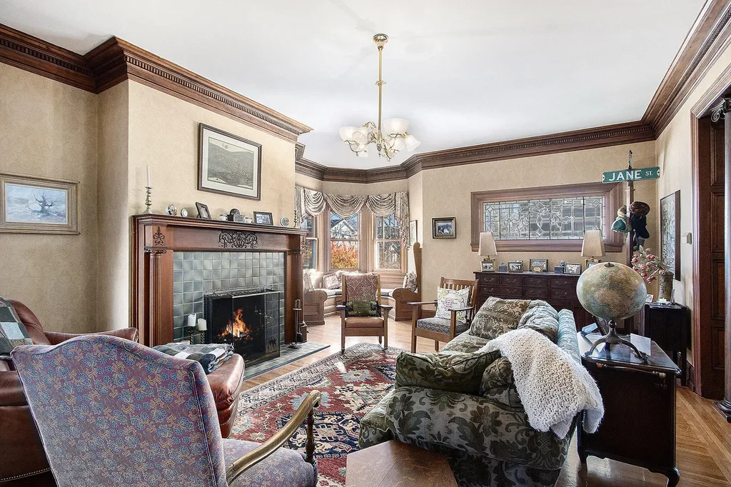 208 W Prospect Street Marshall City MI 49068