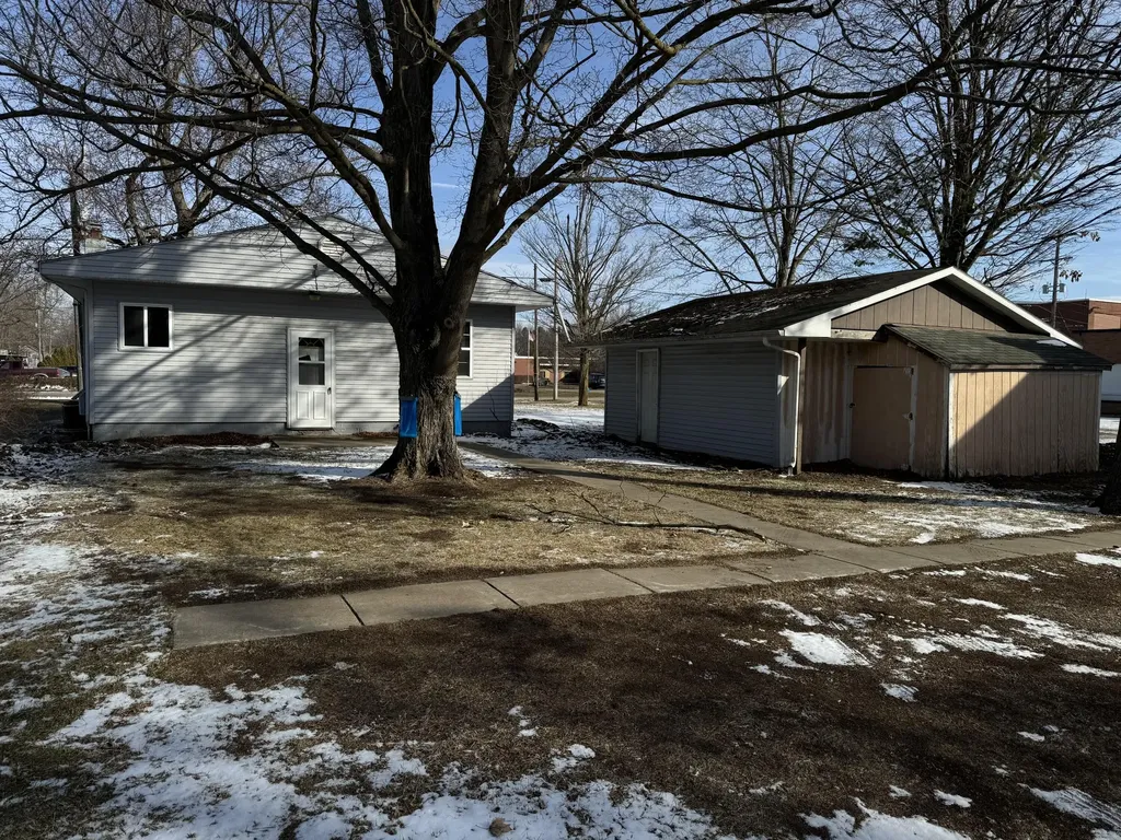 304 E South Street Athens Village MI 49011