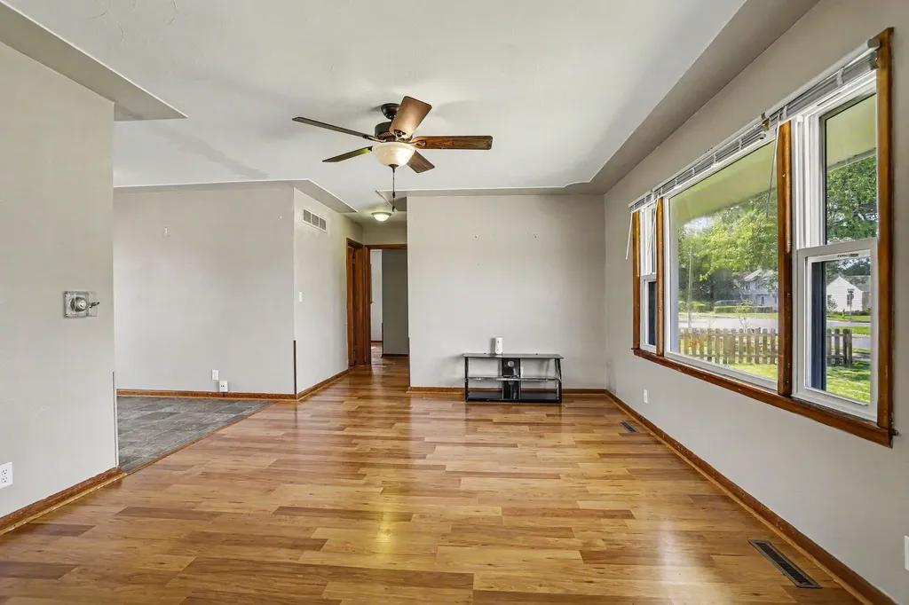 709 W Highland Boulevard Battle Creek City MI 49015