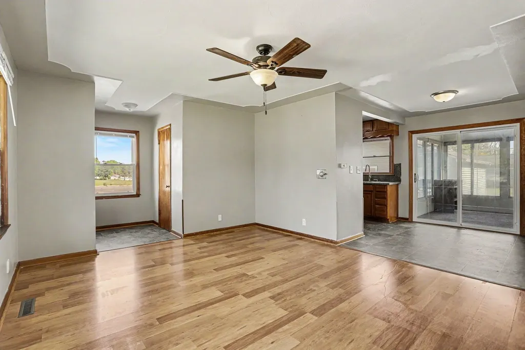 709 W Highland Boulevard Battle Creek City MI 49015