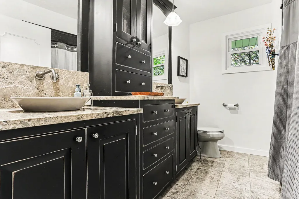 754 N Kalamazoo Avenue Marshall Township MI 49068