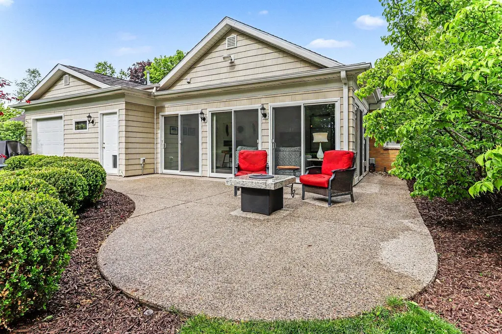 754 N Kalamazoo Avenue Marshall Township MI 49068