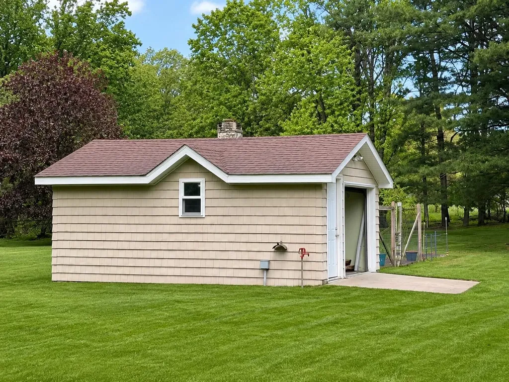 754 N Kalamazoo Avenue Marshall Township MI 49068