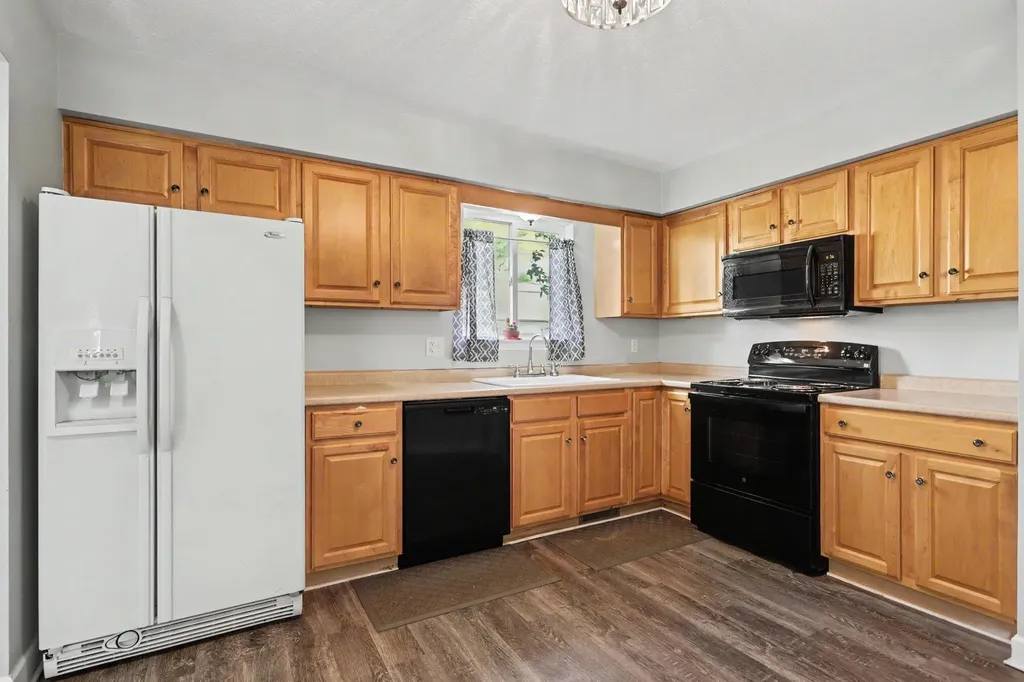 1967 Westbrook Drive Spring Arbor Township MI 49201