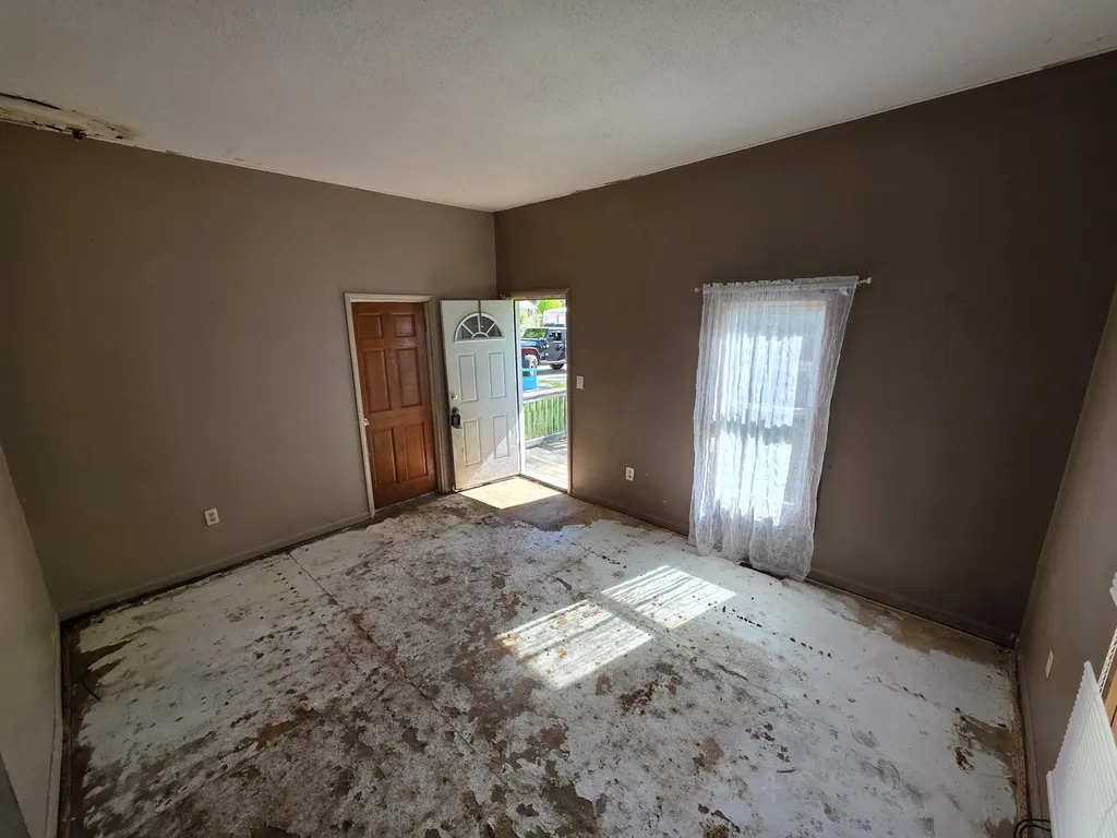 206 S Berrien Street Albion City MI 49224