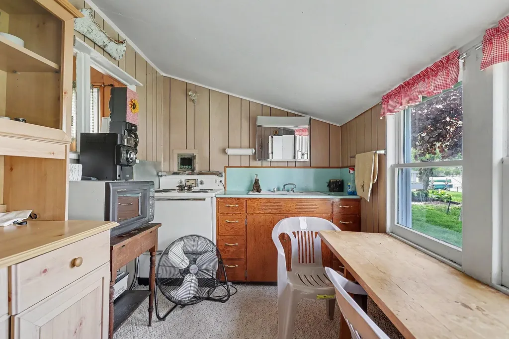 3070 Lake Drive Reading Township MI 49274