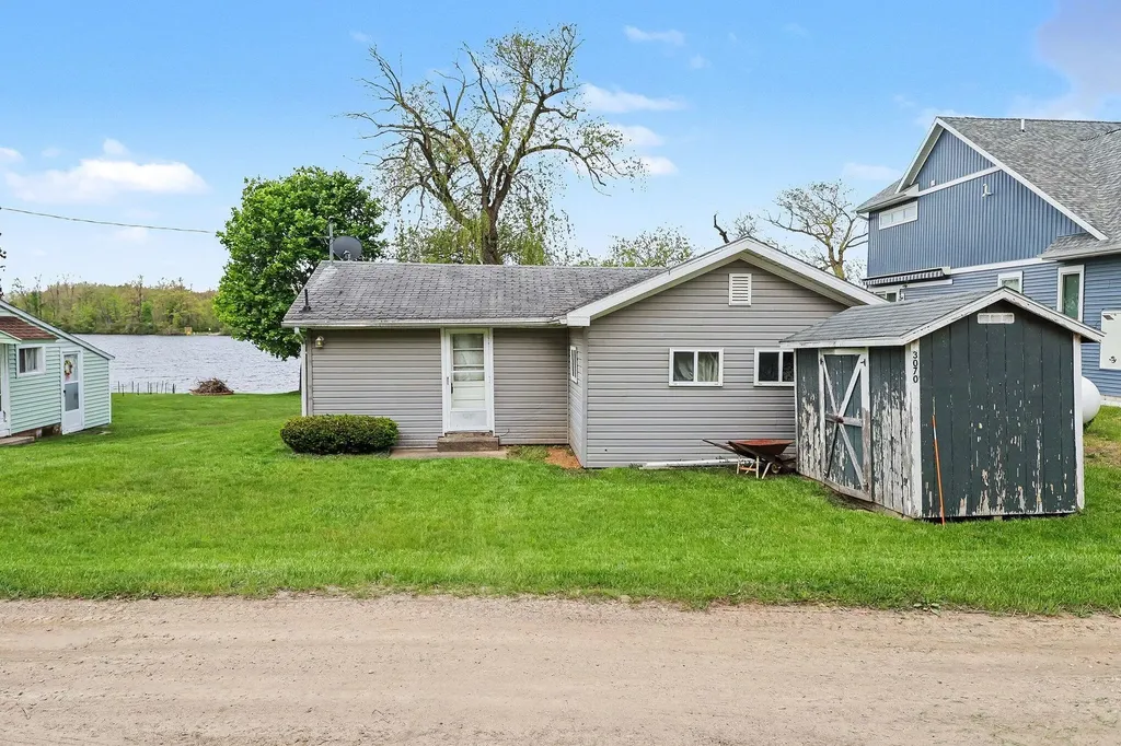 3070 Lake Drive Reading Township MI 49274