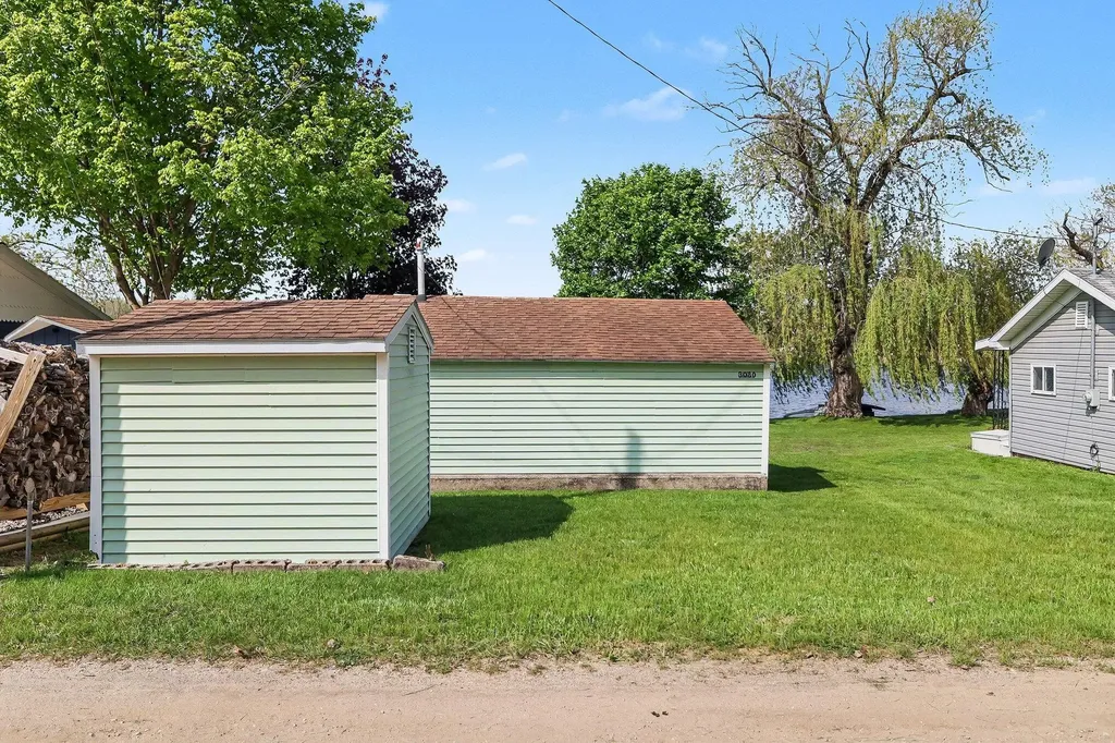 3070 Lake Drive Reading Township MI 49274