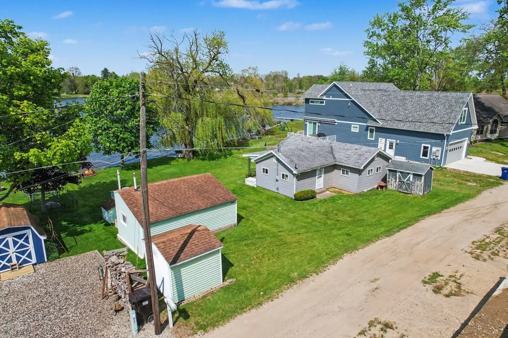 3070 Lake Drive Reading Township MI 49274