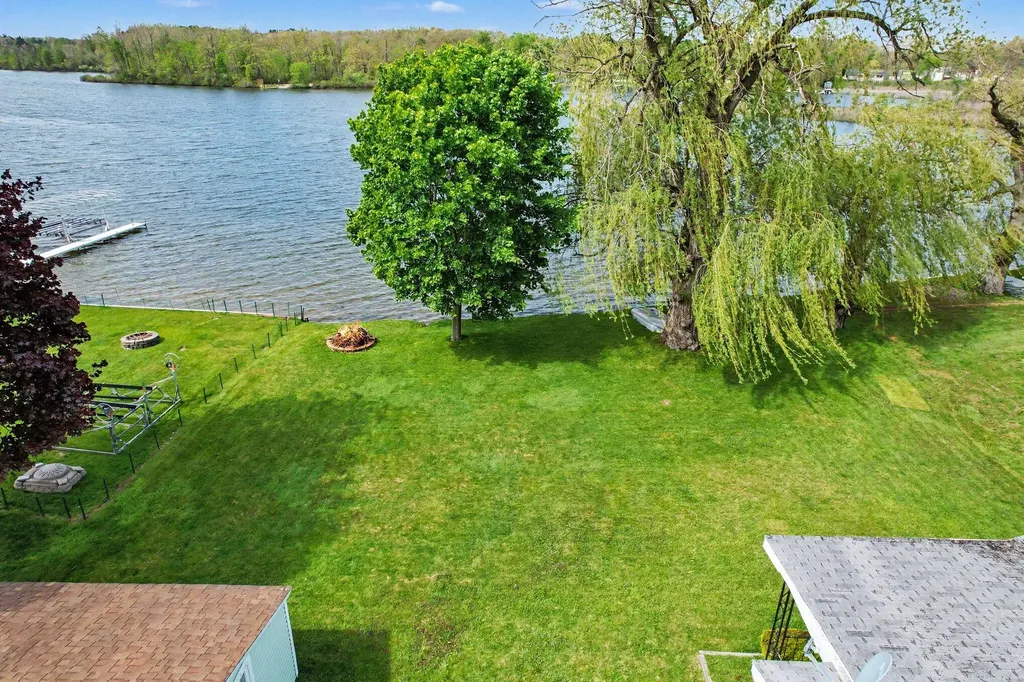 3070 Lake Drive Reading Township MI 49274