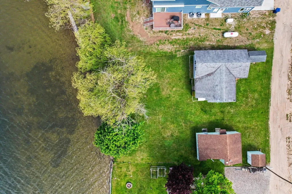 3070 Lake Drive Reading Township MI 49274