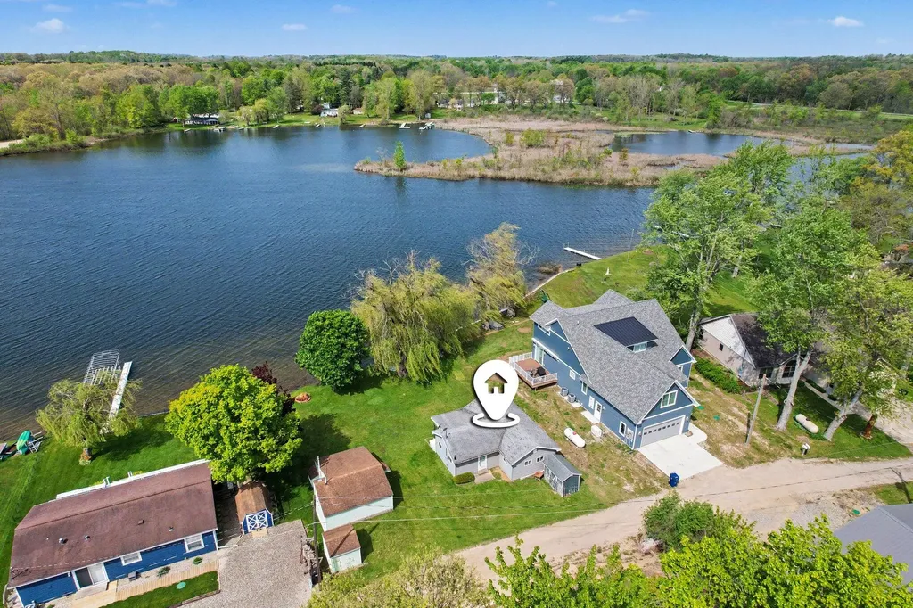 3070 Lake Drive Reading Township MI 49274