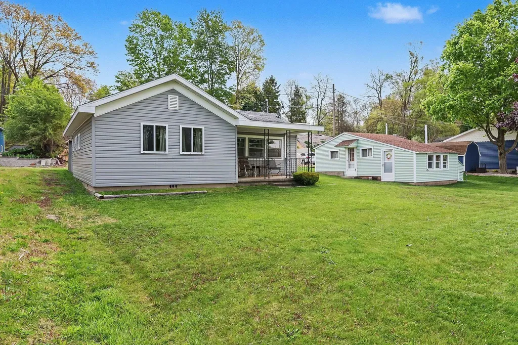 3070 Lake Drive Reading Township MI 49274