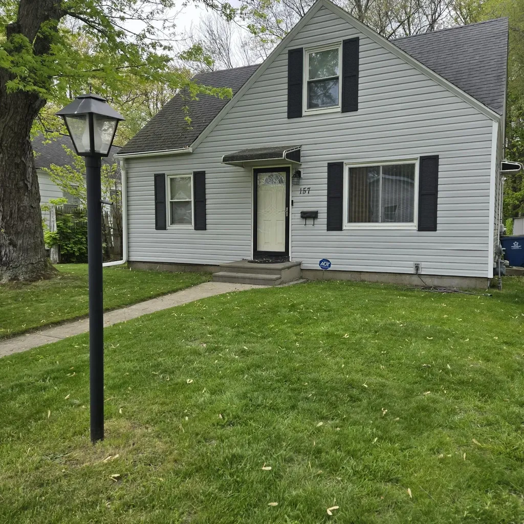 157 Redner Avenue Battle Creek City MI 49037