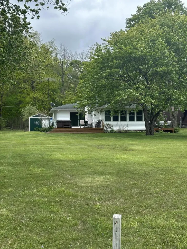 2611 Nottawa Lake Drive Tekonsha Township MI 49068