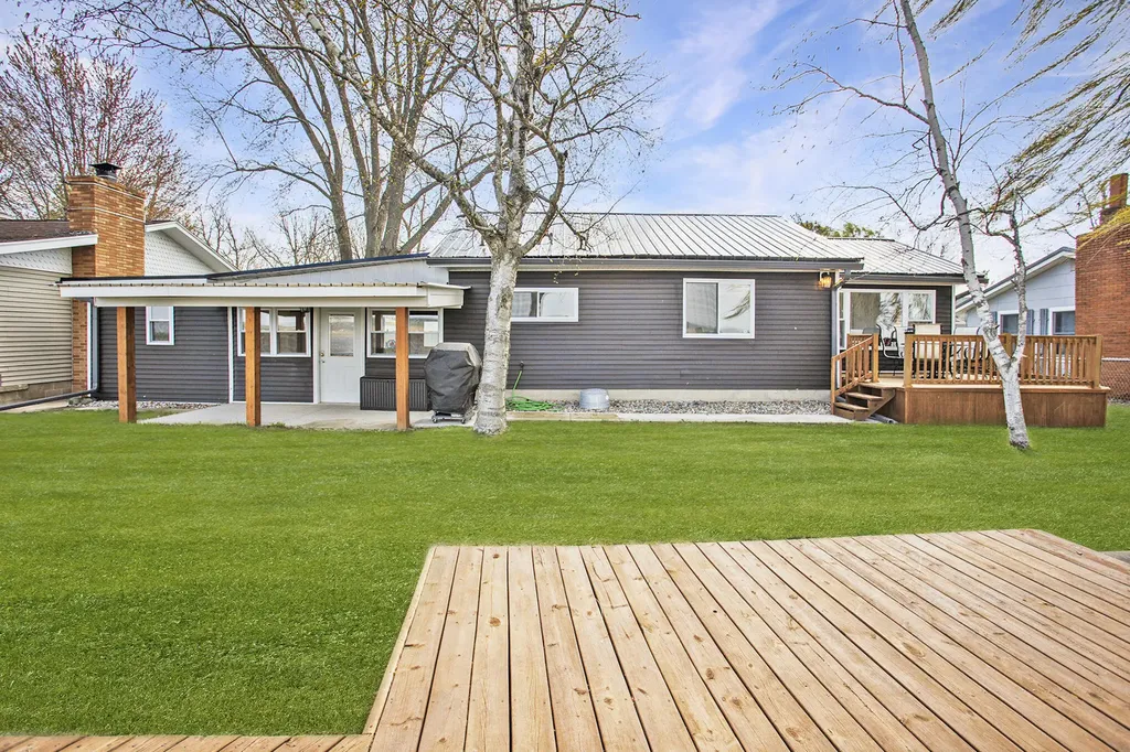 6867 Debralyn Drive Tuscola Township MI 48767