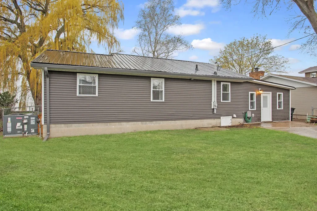 6867 Debralyn Drive Tuscola Township MI 48767