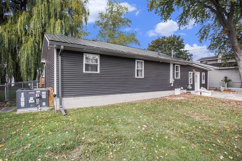 6867 Debralyn Drive Tuscola Township MI 48767