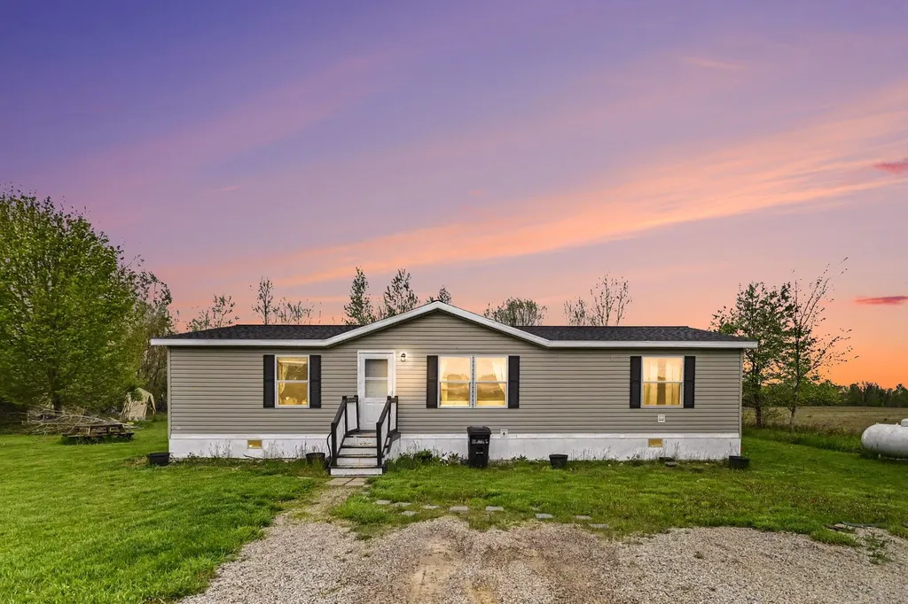 10952 Frost Road Danby Township MI 48875