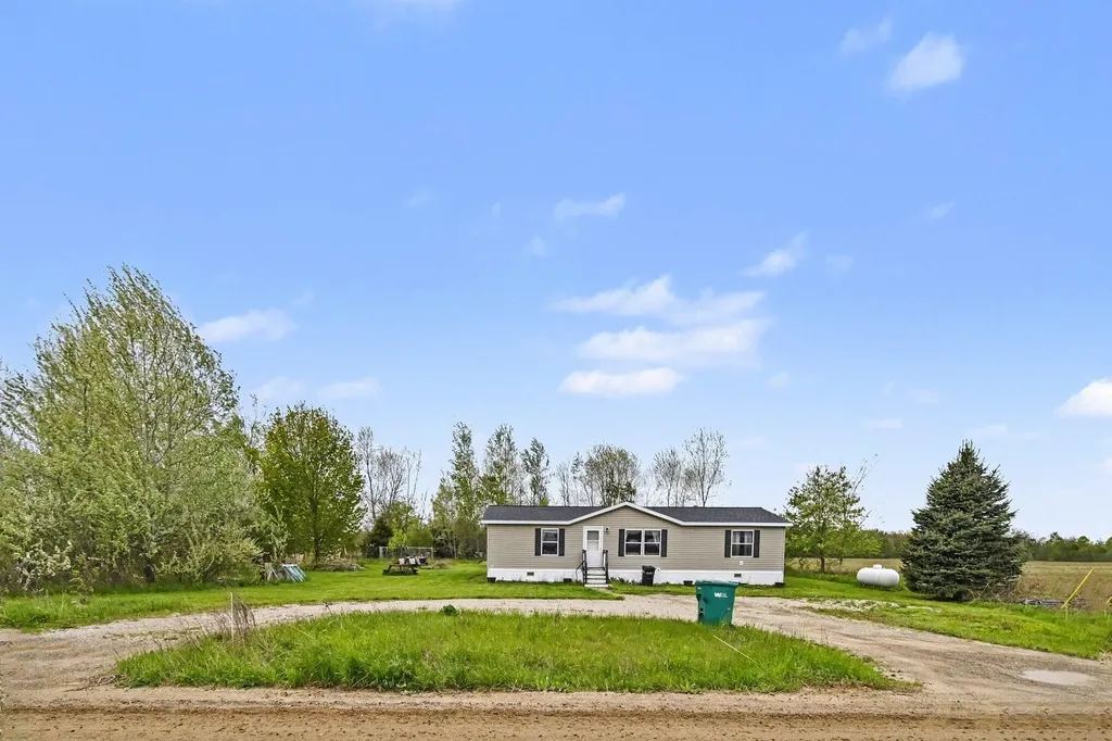 10952 Frost Road Danby Township MI 48875