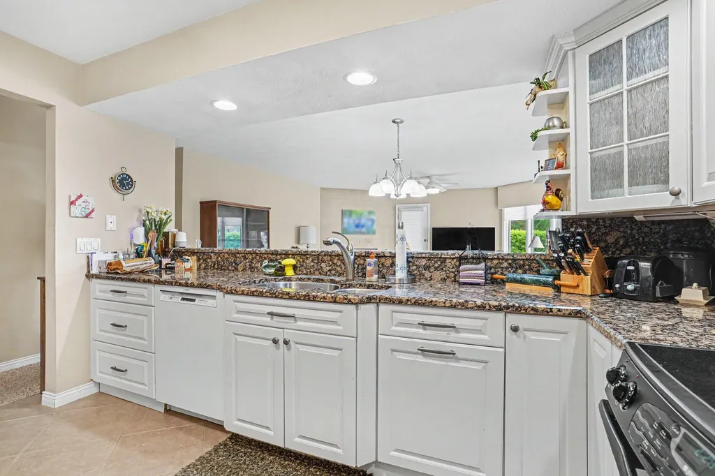 355 W Columbia Avenue W Battle Creek City MI 49015