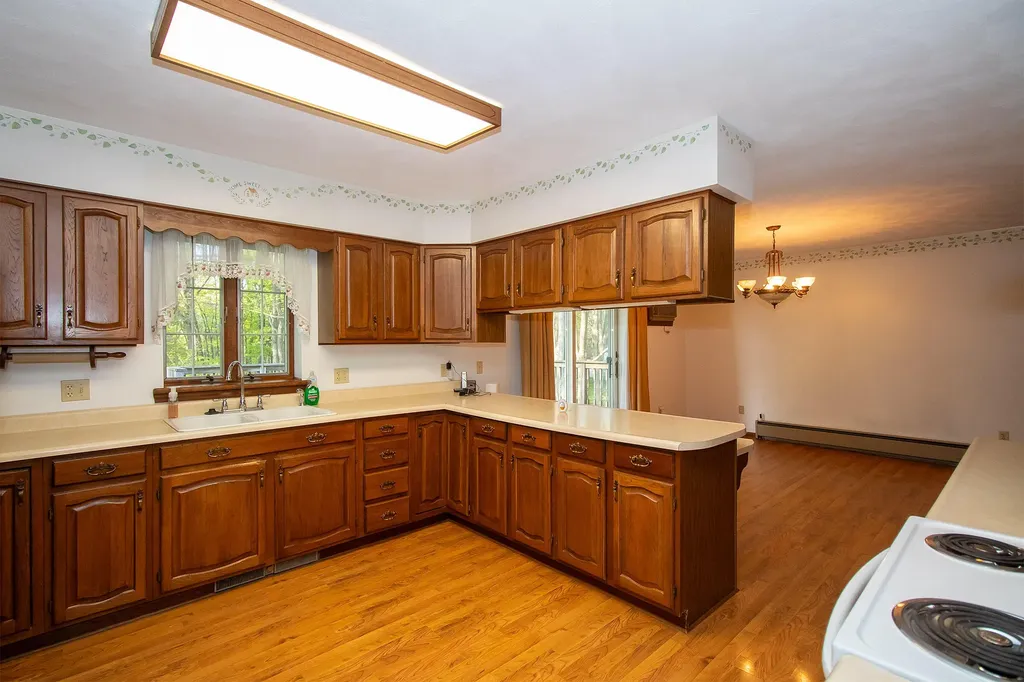 23457 M-78 Pennfield Charter Township MI 49017