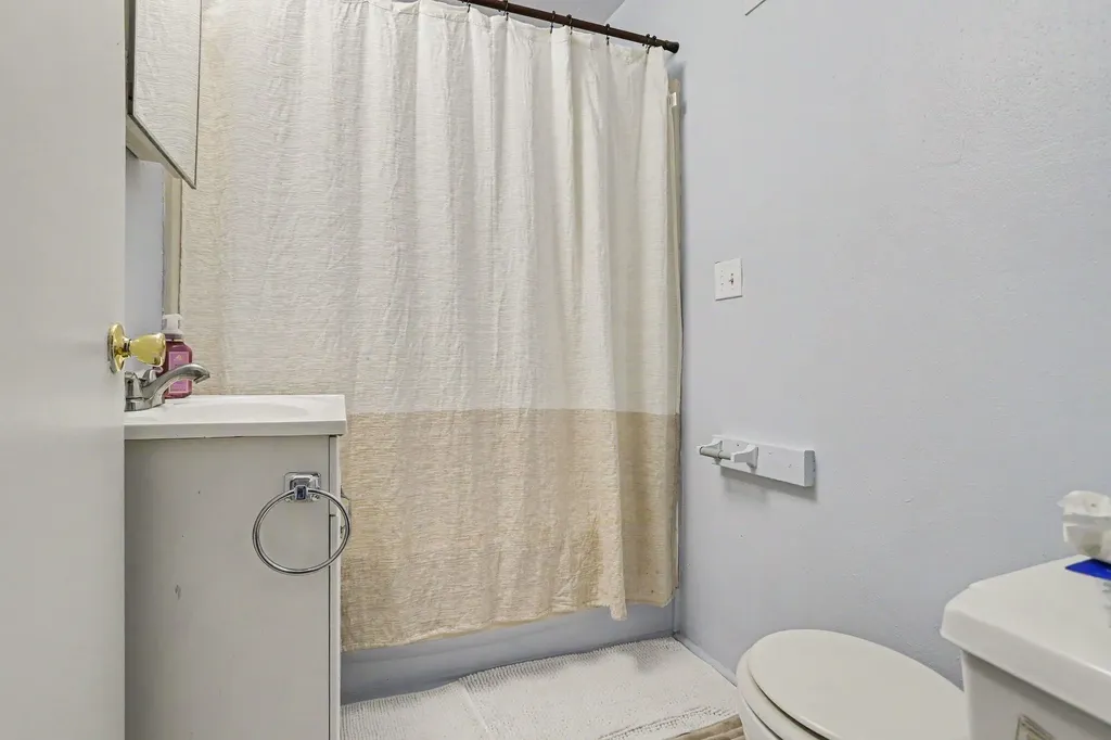 103 E Michigan Marshall City MI 49068