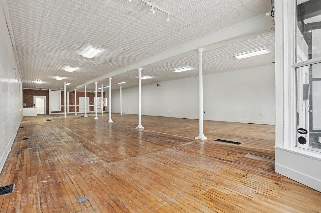 103 E Michigan Marshall City MI 49068