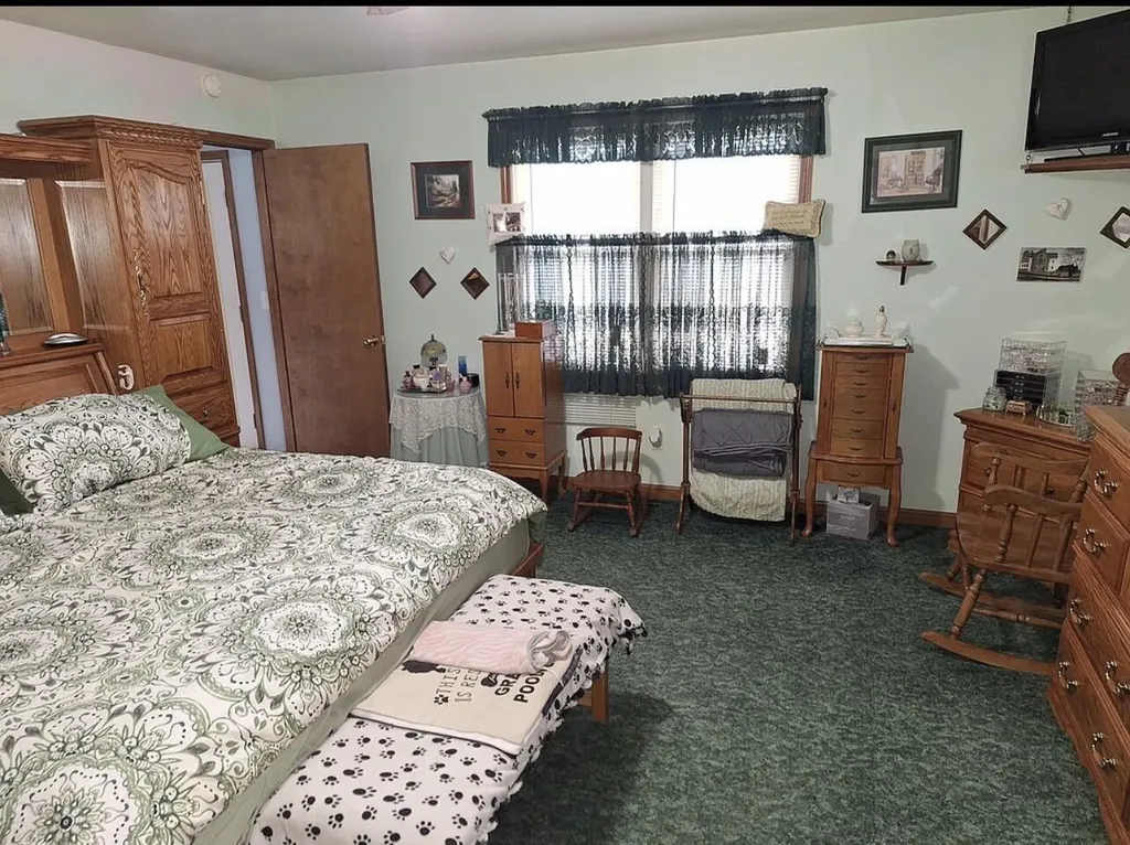 722 Golden Avenue Emmett Charter Township MI 49014