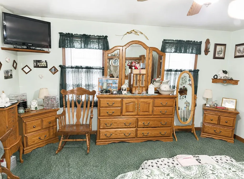 722 Golden Avenue Emmett Charter Township MI 49014