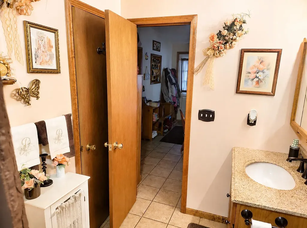 722 Golden Avenue Emmett Charter Township MI 49014