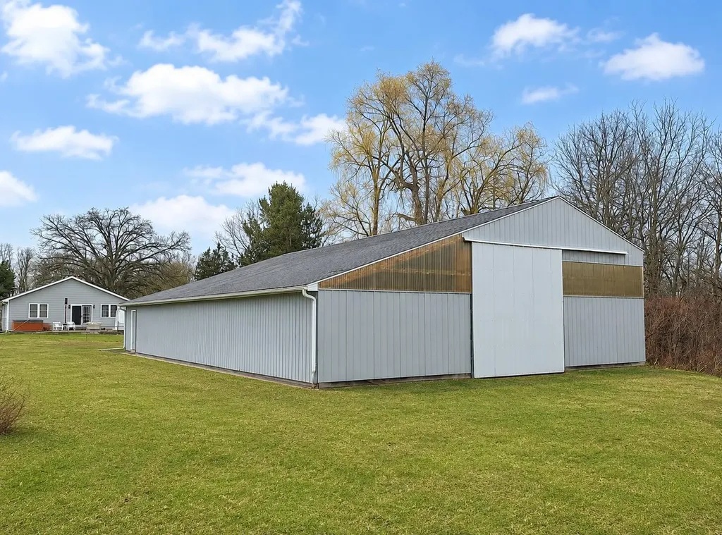 722 Golden Avenue Emmett Charter Township MI 49014