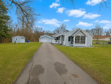 722 Golden Avenue Emmett Charter Township MI 49014