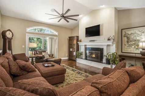100 Alto Relievo Way Marshall Township MI 49068