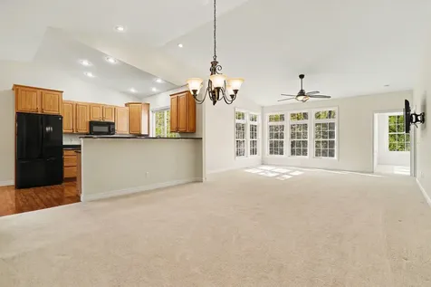 2221 Hunters Run Comstock Charter Township MI 49048