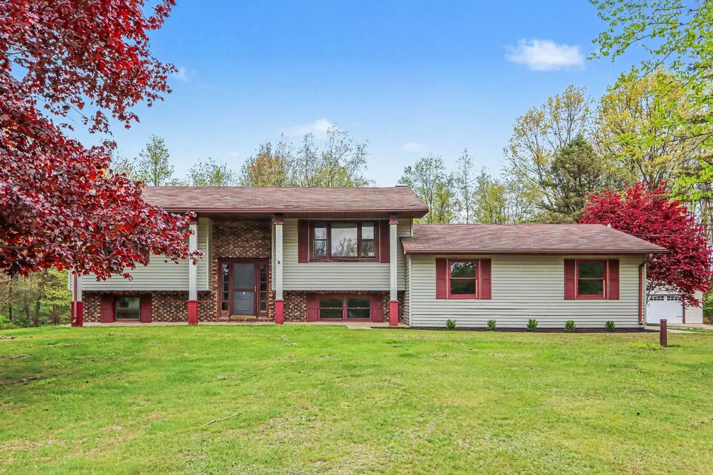16711 Cd Avenue E Ross Township MI 49012