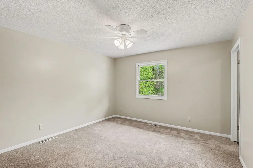 16711 Cd Avenue E Ross Township MI 49012