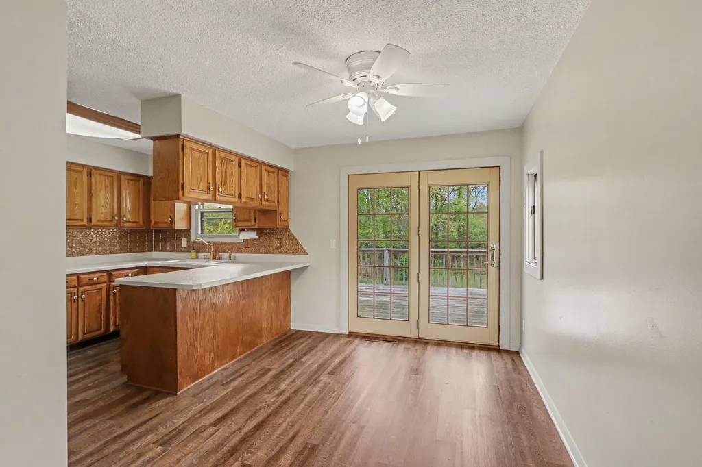16711 Cd Avenue E Ross Township MI 49012