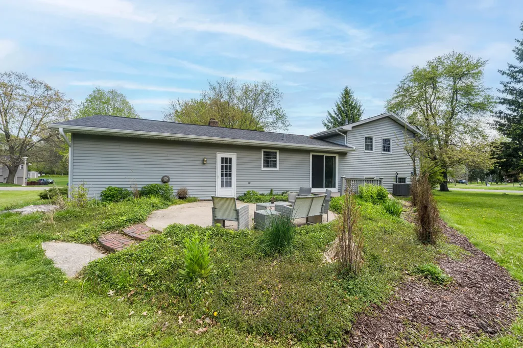 301 Sherman Drive Marshall City MI 49068