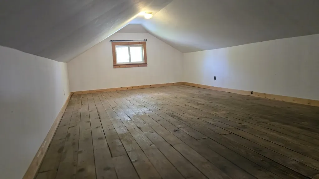 215 E Jane Street Bellevue Village MI 49021