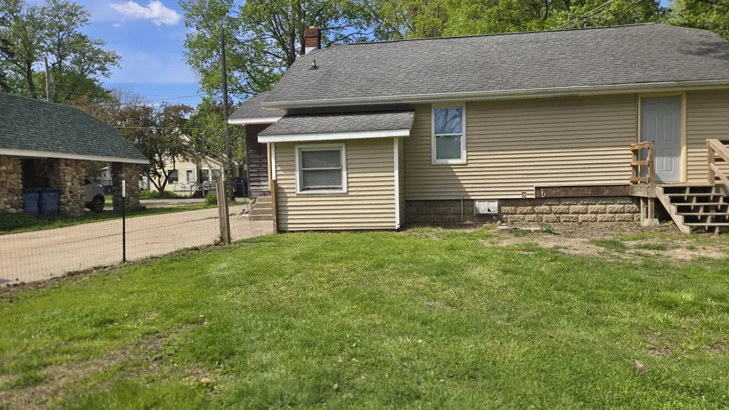 215 E Jane Street Bellevue Village MI 49021