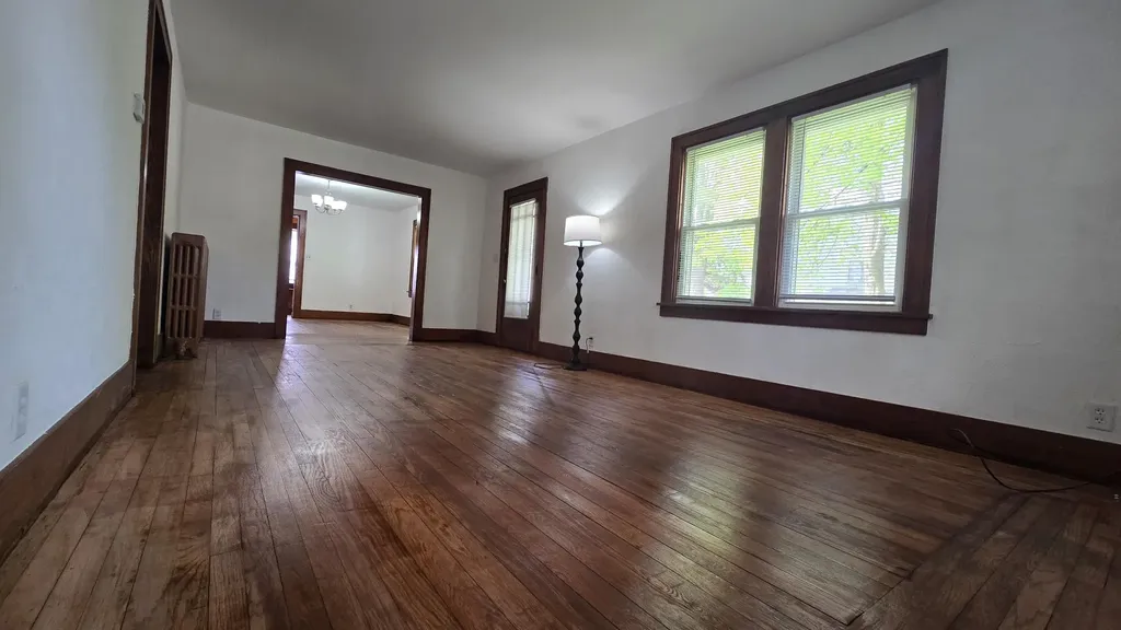215 E Jane Street Bellevue Village MI 49021