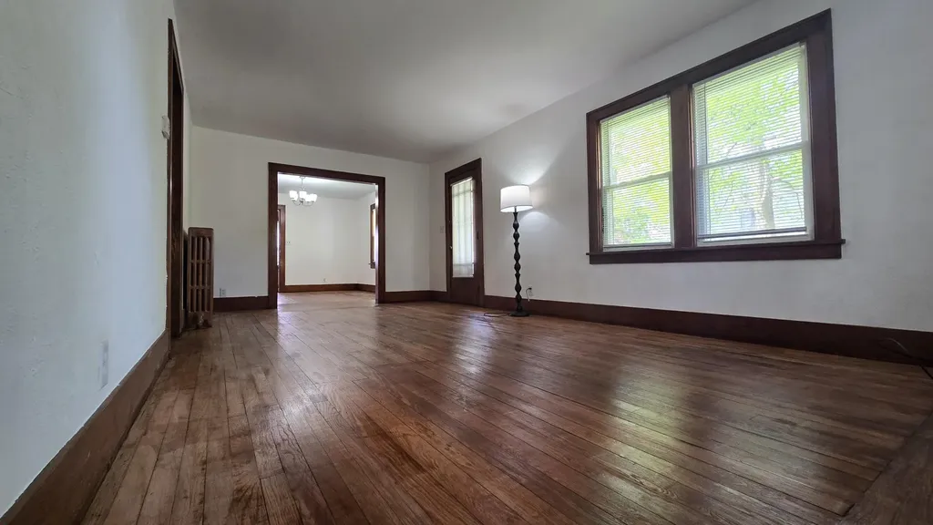 215 E Jane Street Bellevue Village MI 49021